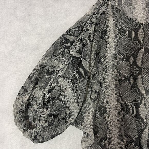 2b bebe Snake Print Puff Sleeve Blouse Cropped Sheer Animal Print Top Large - Picture 7 of 11